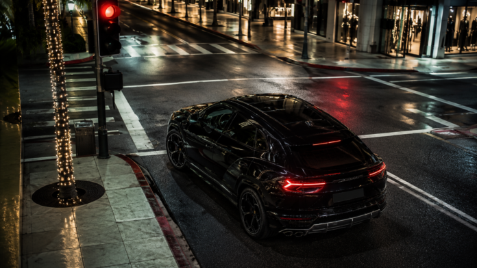 lamborghini-urus-se-veloxtrend-llc